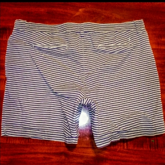 Nautica Bermuda Shorts Size 14 Stripe Stretch EUC - Picture 3 of 11